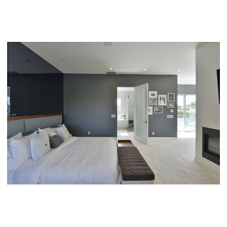Lakewood Modern Residence - Modern - Bedroom - Los Angeles - by Novum ...