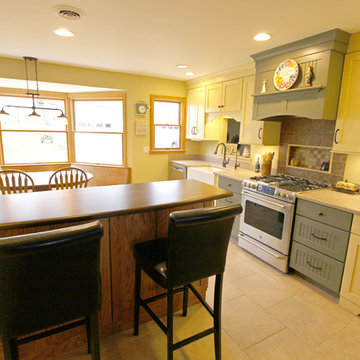 Transitional Kitchen Multicolor Cabinets ~ Wadsworth OH