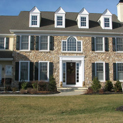 QuarryCut Stone - Brown - Irregular 6 - Siding And Stone Veneer
