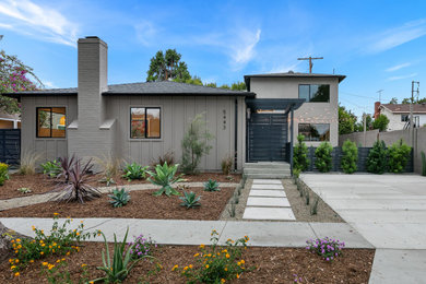 Inspiration for an exterior home remodel in Los Angeles