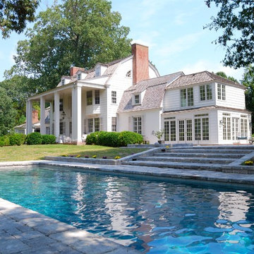 Custom Swimming Pools