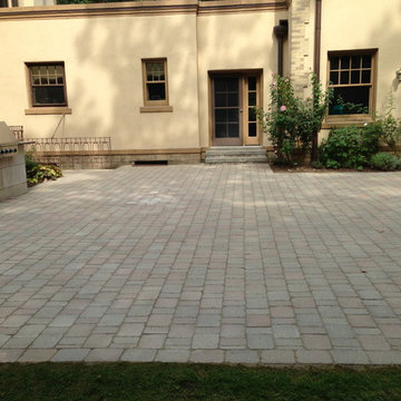 Polymeric Sand Installation Prevents Weed & Moss In Brick Pavers | Michigan
