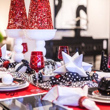 "Kitty Loves Christmas" Holiday Tablescape by Robb & Stucky