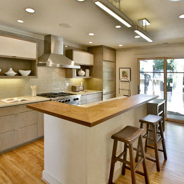 2107 NE REGENTS DR, PORTLAND OR