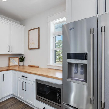 Traditional Coastal Pantry, Laundry & Office Design Chocowinity, NC