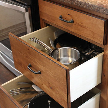 Geneseo, IL-Rustic but Refined