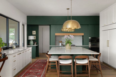 Example of a trendy kitchen design in Austin