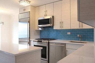 Example of a trendy kitchen design in New York