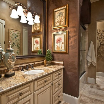 Traditional Elegance, Memorial
