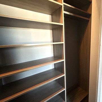 Small reach in closet --> Maximized custom storage