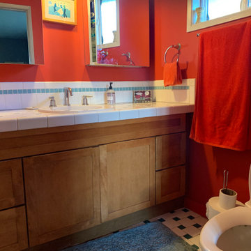 (Before) Master Bathroom - El Dorado Park Estates