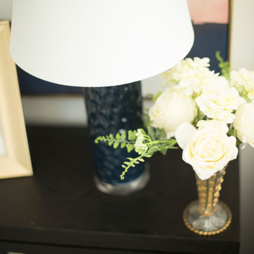 Mix of Modern Elements & Classic Antiques Townhome