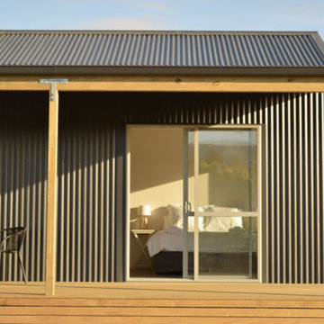 Cottages at Weaver Estate Vineyard, Alexandra