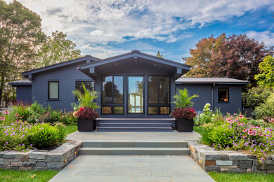 Modern exterior home idea in New York