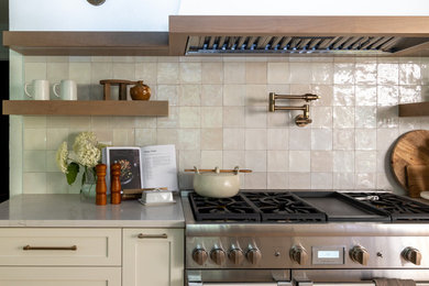 Kitchen - farmhouse kitchen idea