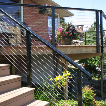 Seattle, WA: Black Aluminum Railing System with Shaped Top Rail