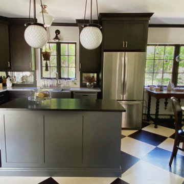 Classic Kitchen - Watch Hill, RI