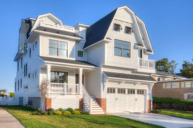 Coastal exterior home idea in Philadelphia