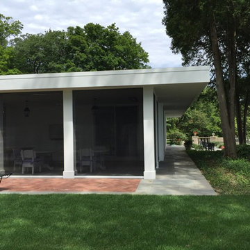 Lake Forest Screen Porch