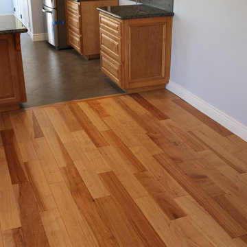 Hickory Natural Hardwood - San Pedro