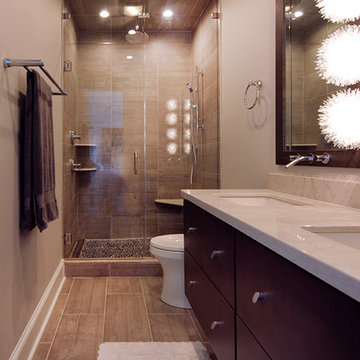Emerald Isle Vacation Home - Guest Bathroom
