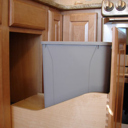 Kitchen components - Trash Cans