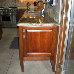 Manzanares Kitchen - Kitchen Cabinetry