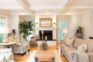 Example of a classic living room design in Boston