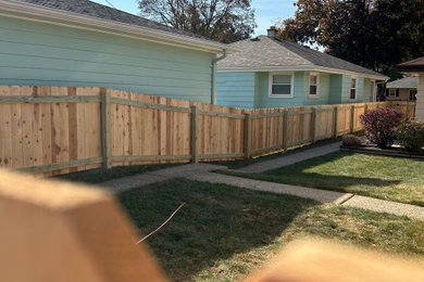 Inspiration for a landscaping in Milwaukee.