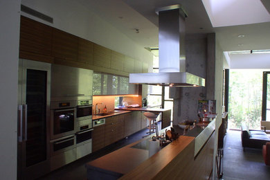 Inspiration for a contemporary home design remodel in Toronto