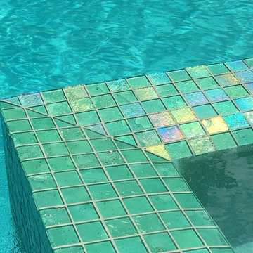 Lightstreams Celadon Green Pool and Spa