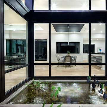 Lakeway Residence