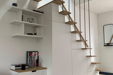 Un escalier blanc bois & noir | Bois-Colombes