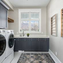 NC Laundry Room/Drop Zone