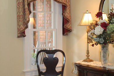 Home design - traditional home design idea in Raleigh