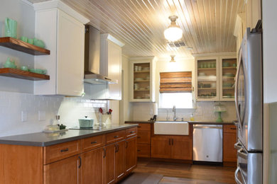 Kitchen photo in Houston