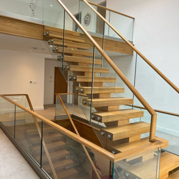 New Monostring Staircase | Oak Box Treads & 15mm Glass | Chorley