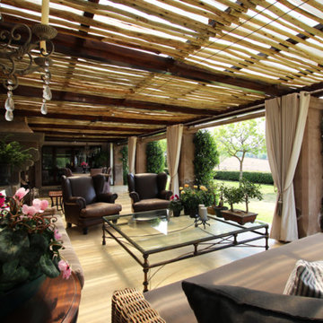 Manor House - Traditional