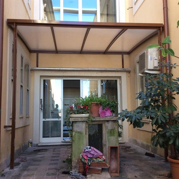 Tettoia in ferro e policarbonato