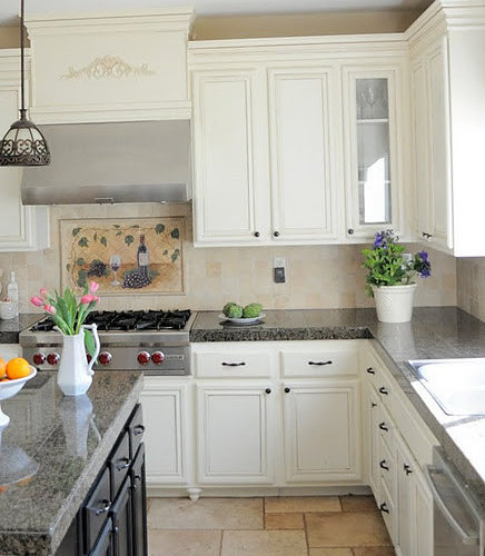 Repainting the kitchen cabinets