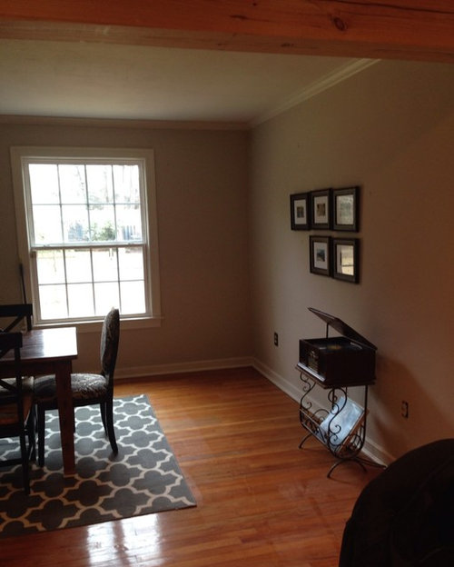Dining room sitting area