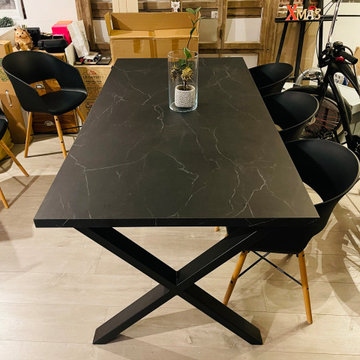 Table à manger en marbre noir