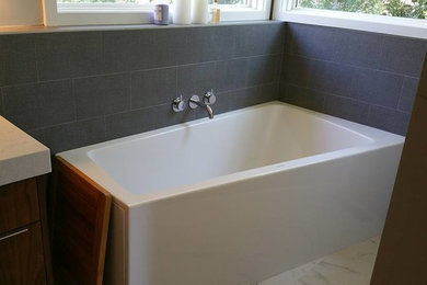 Bathroom - modern bathroom idea in Minneapolis