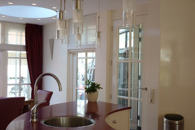 Inspiration for a contemporary home design remodel in Amsterdam
