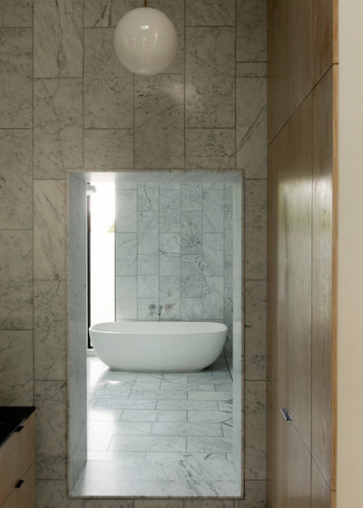 Ванная комната by Robertson Design