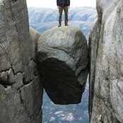 Jon Manoles's photo
