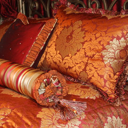 Bedrooms - Bed Pillows