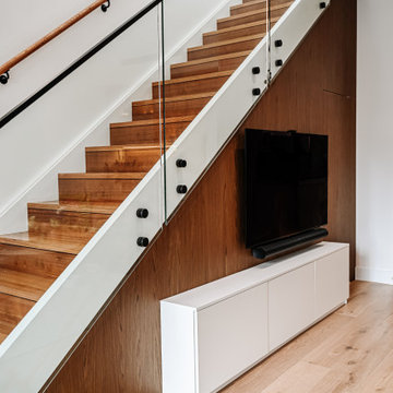 Maximising Space and Style: A Contemporary Renovation with Brushed Gold Accents