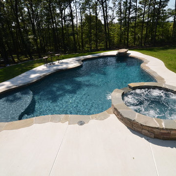 Lazy River  Pool with Raised Spa and Dive Rock