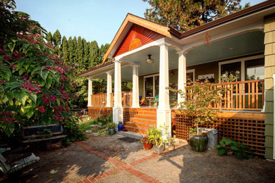 Inspiration for a contemporary deck remodel in Portland
